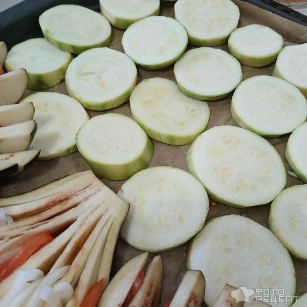 Рецепт: Запеченные кабачки с морковно-сырной начинкой-просто и вкусно! - С копчёным салом