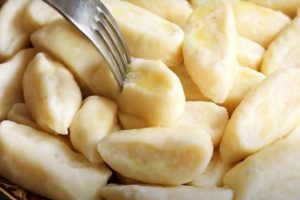 Ленивые вареники из творога. Рецепт — проще не придумаешь: вкусное блюдо для завтрака или перекуса