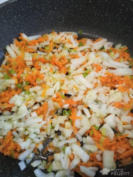 Рецепт: Перец болгарский фаршированный - С мясом и овощами