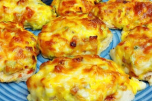 Запекаю в духовке на праздничный стол! Сочное куриное филе в дуэте с золотистой сырной шапочкой