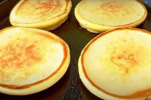 Не просто оладьи, а праздник вкуса! Как приготовить их на кефире так, чтобы гости просили добавки