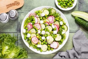 Салат из зеленого гороха