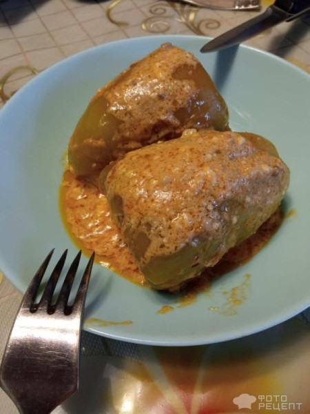 Рецепт: Перец болгарский фаршированный - С мясом и овощами