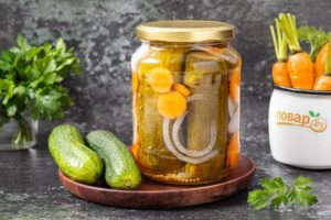 Огурцы с морковью на зиму